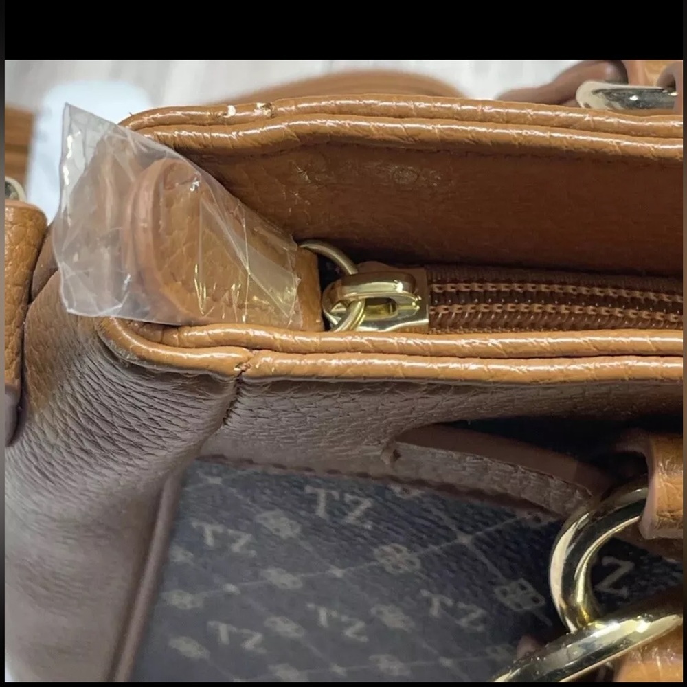 The Danbury Mint Personalized Double Handle Tan Monogram Shoulder Bag Twyla TZ - Picture 7 of 16